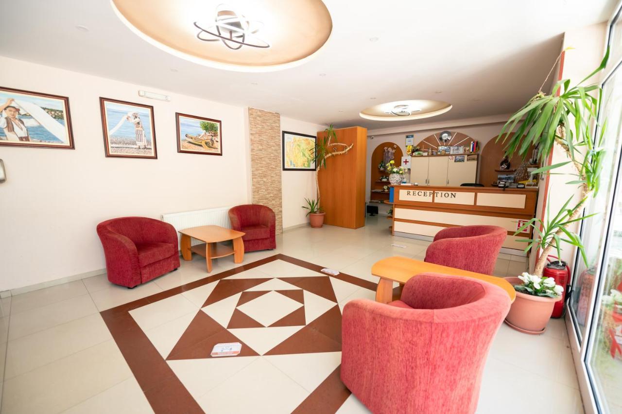 Hotel Holiday-M Οχρίδα Εξωτερικό φωτογραφία