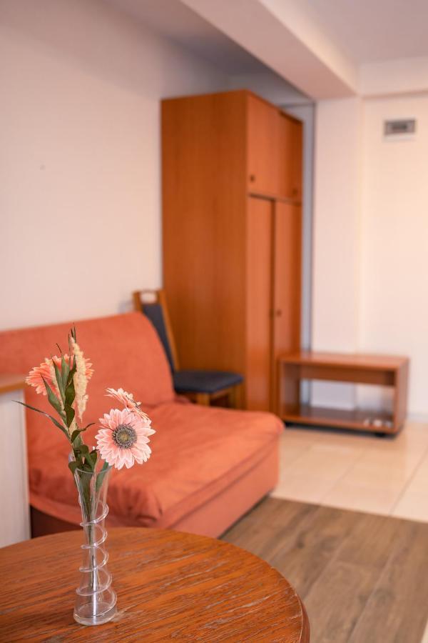 Hotel Holiday-M Οχρίδα Εξωτερικό φωτογραφία