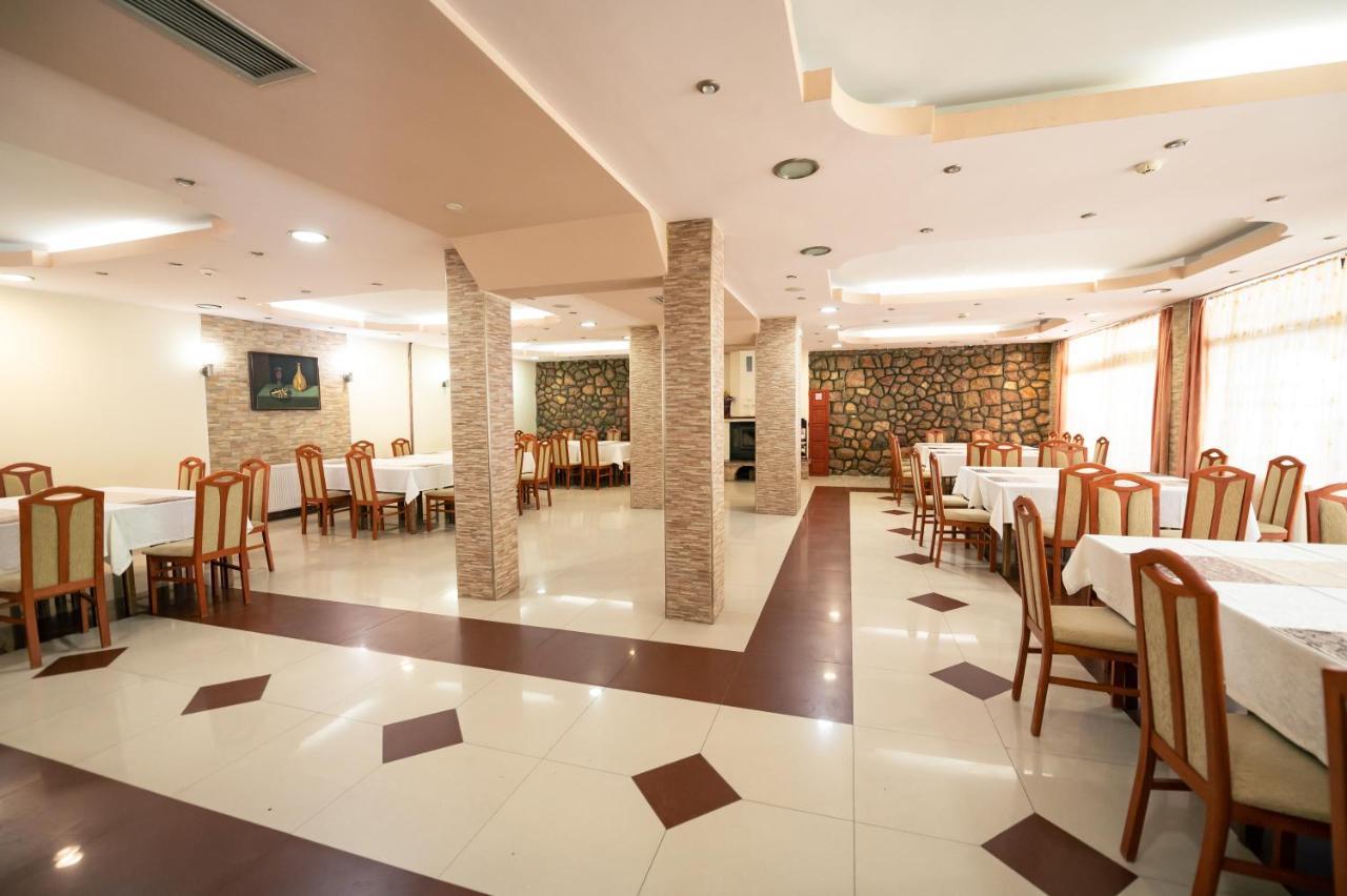 Hotel Holiday-M Οχρίδα Εξωτερικό φωτογραφία